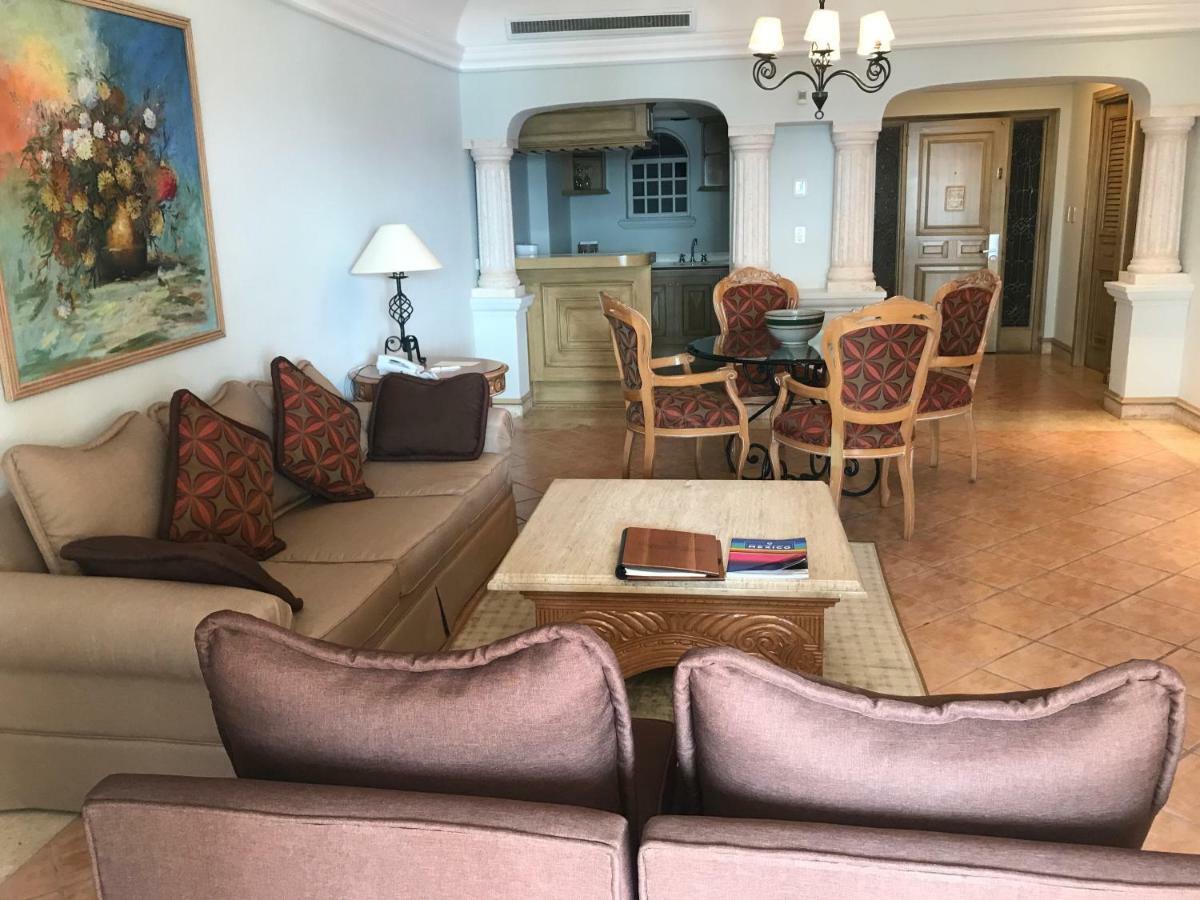 Grand Isla Navidad Golf & With Marina Hotel