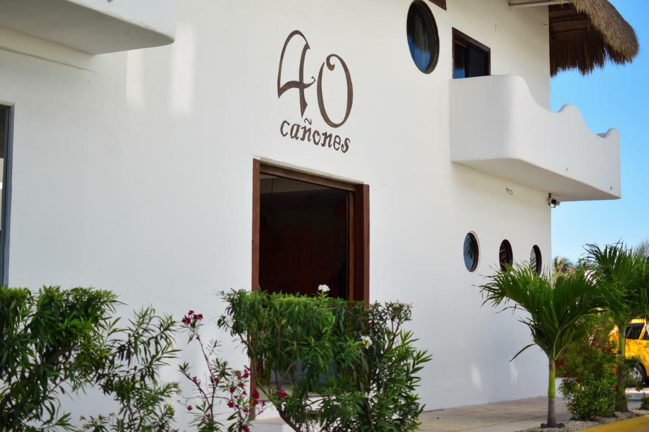 40 Canones Mahahual