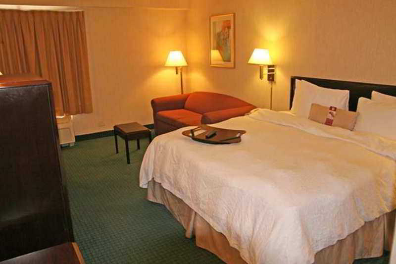 Hampton By Hilton Galerias Obispado