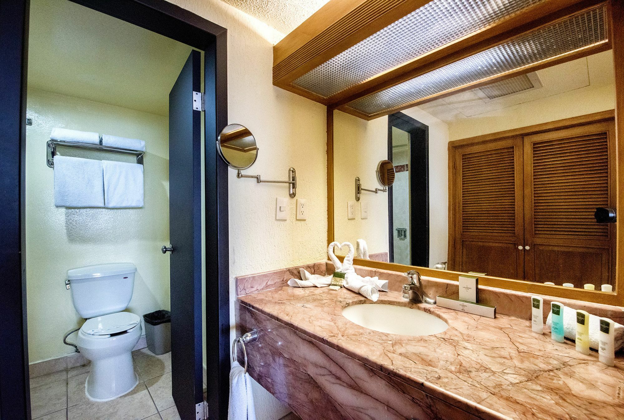 Hotel San Carlos Plaza & 4*