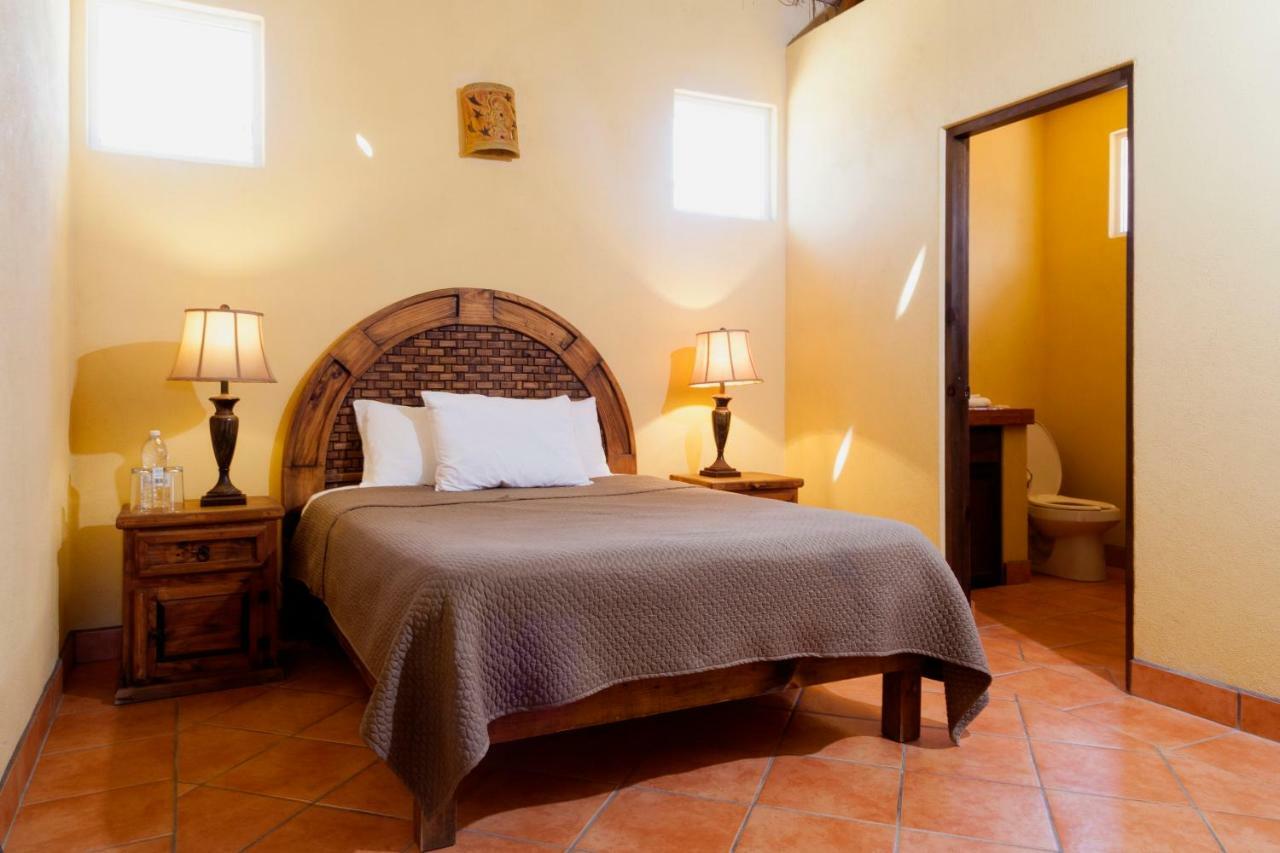 Cerritos Surf Town - Front Hotel 3*