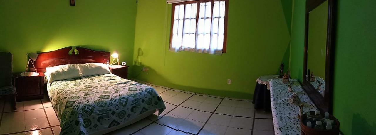 El Refugio De Palomas Holiday home *