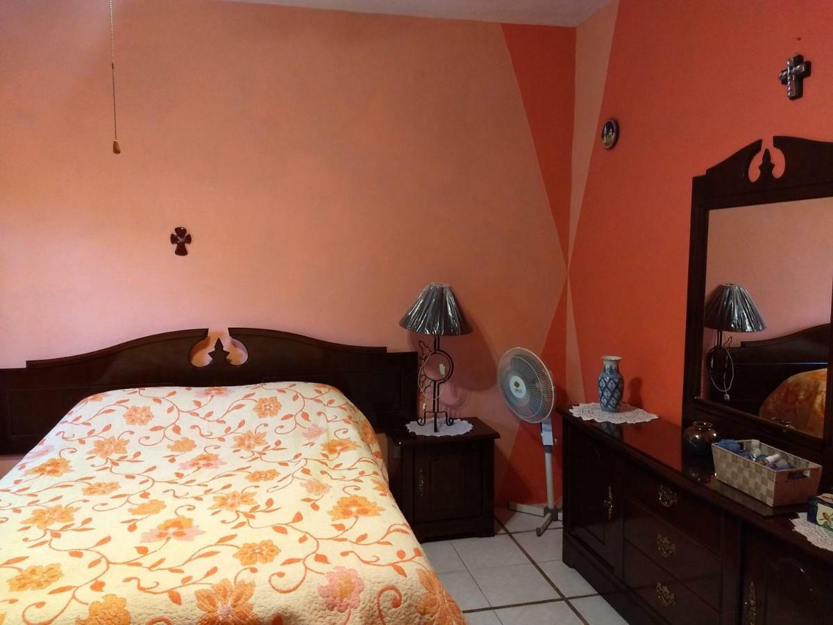 El Refugio De Palomas Holiday home *