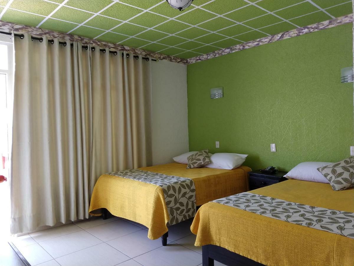 Aparthotel Victoria Piramides