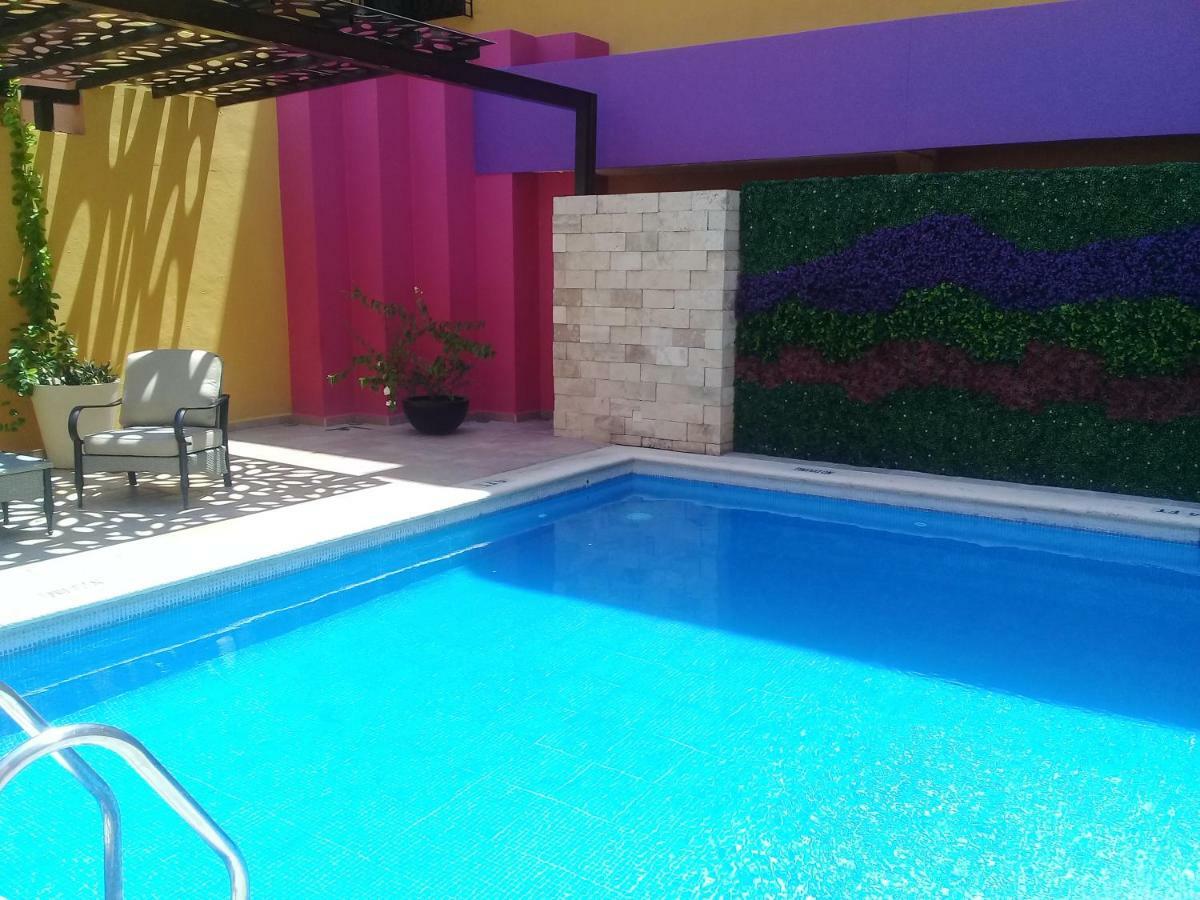 Plaza Colonial Hotel 4*