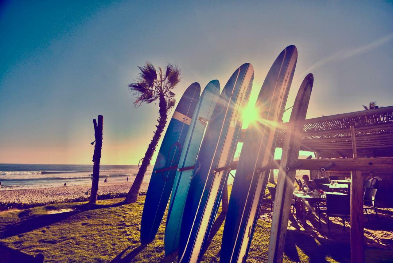 Cerritos Surf Town - Front Hotel