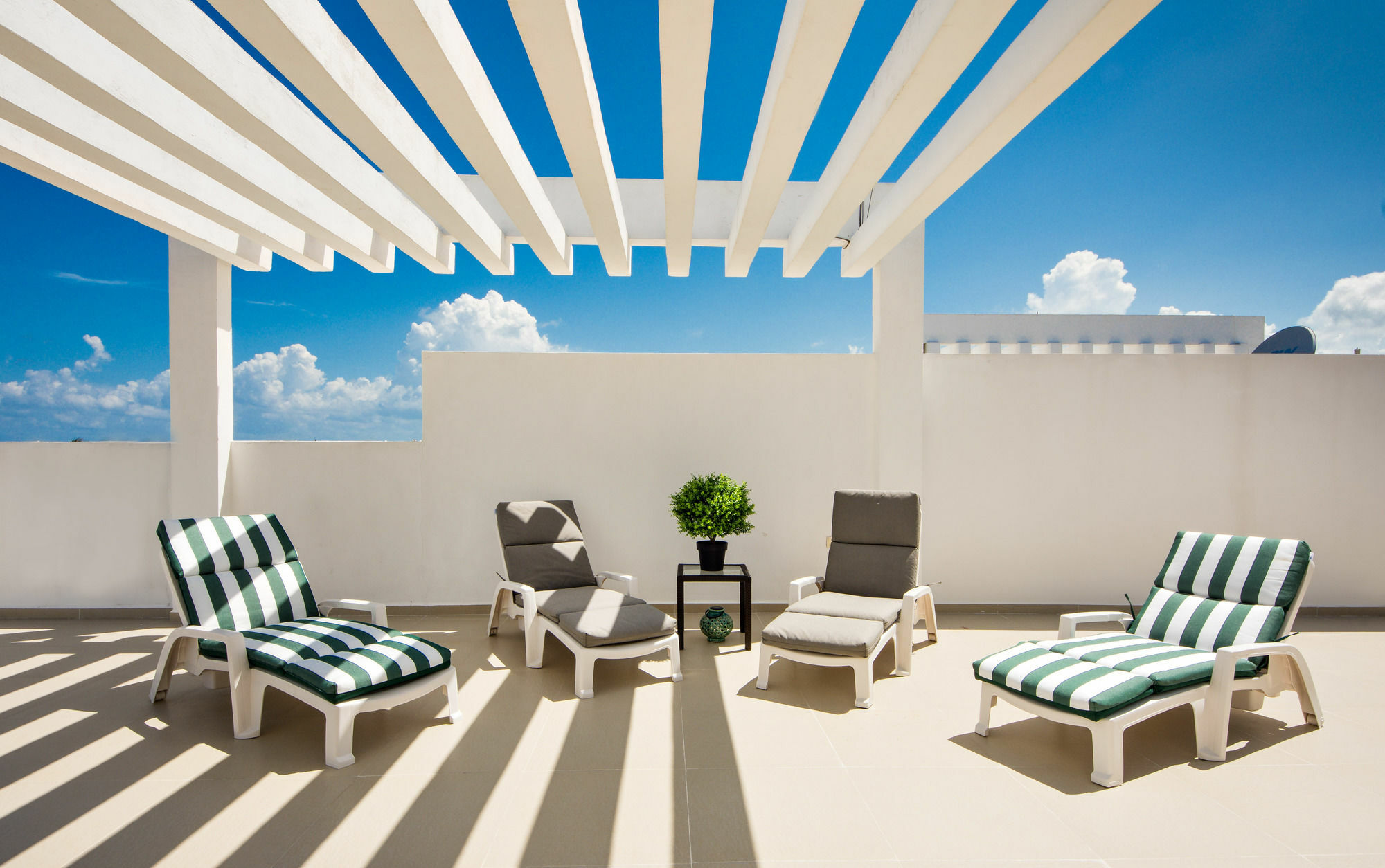 Aparthotel Acacia