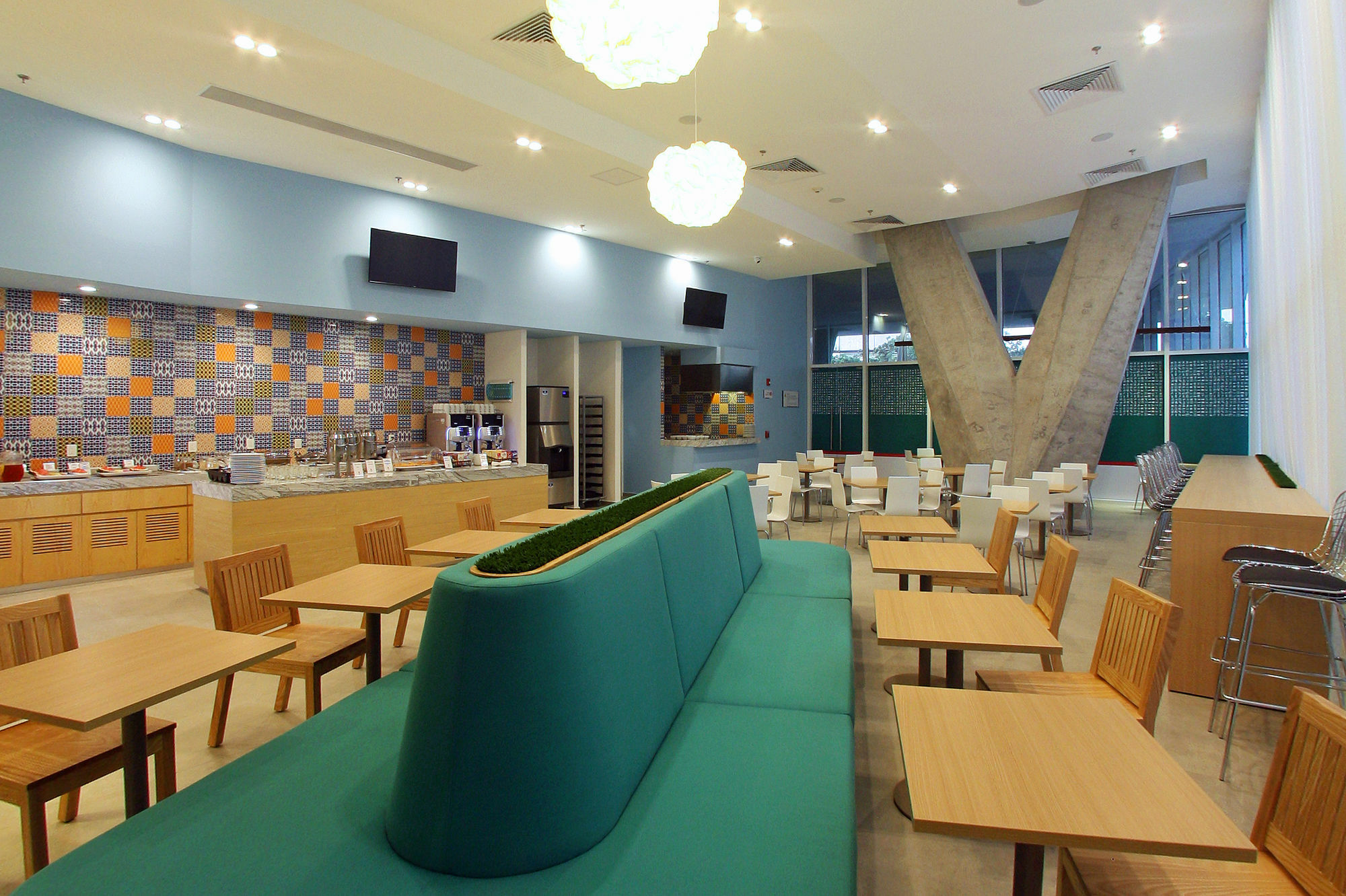 Hotel Fiesta & Loft 4*