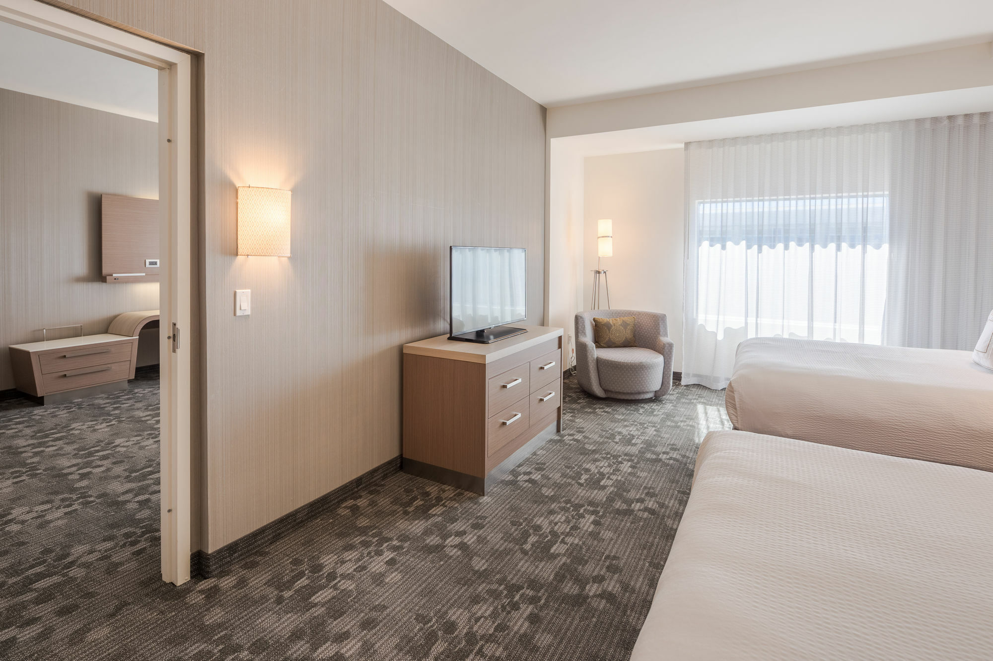 Courtyard By Marriott