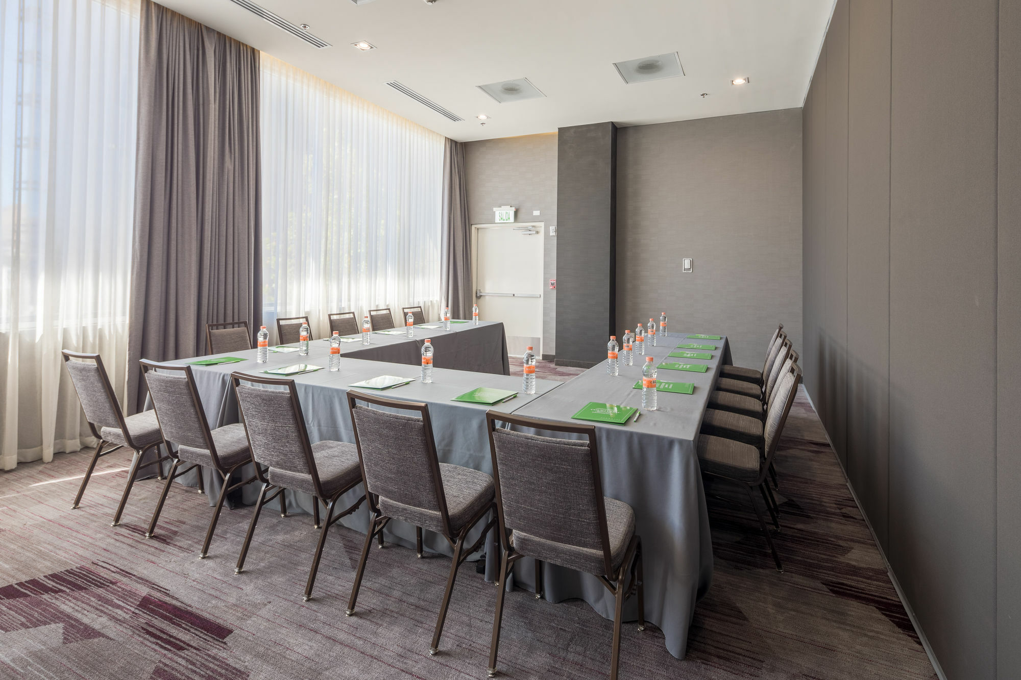 Courtyard By Marriott