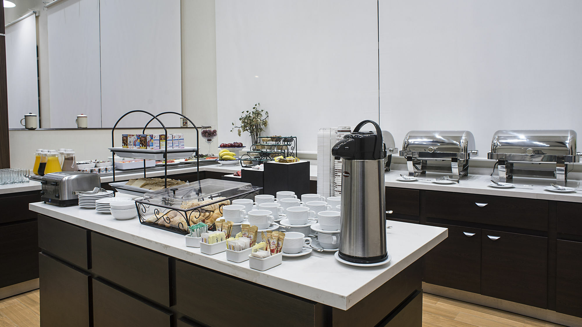 Staybridge By Ihg 4*