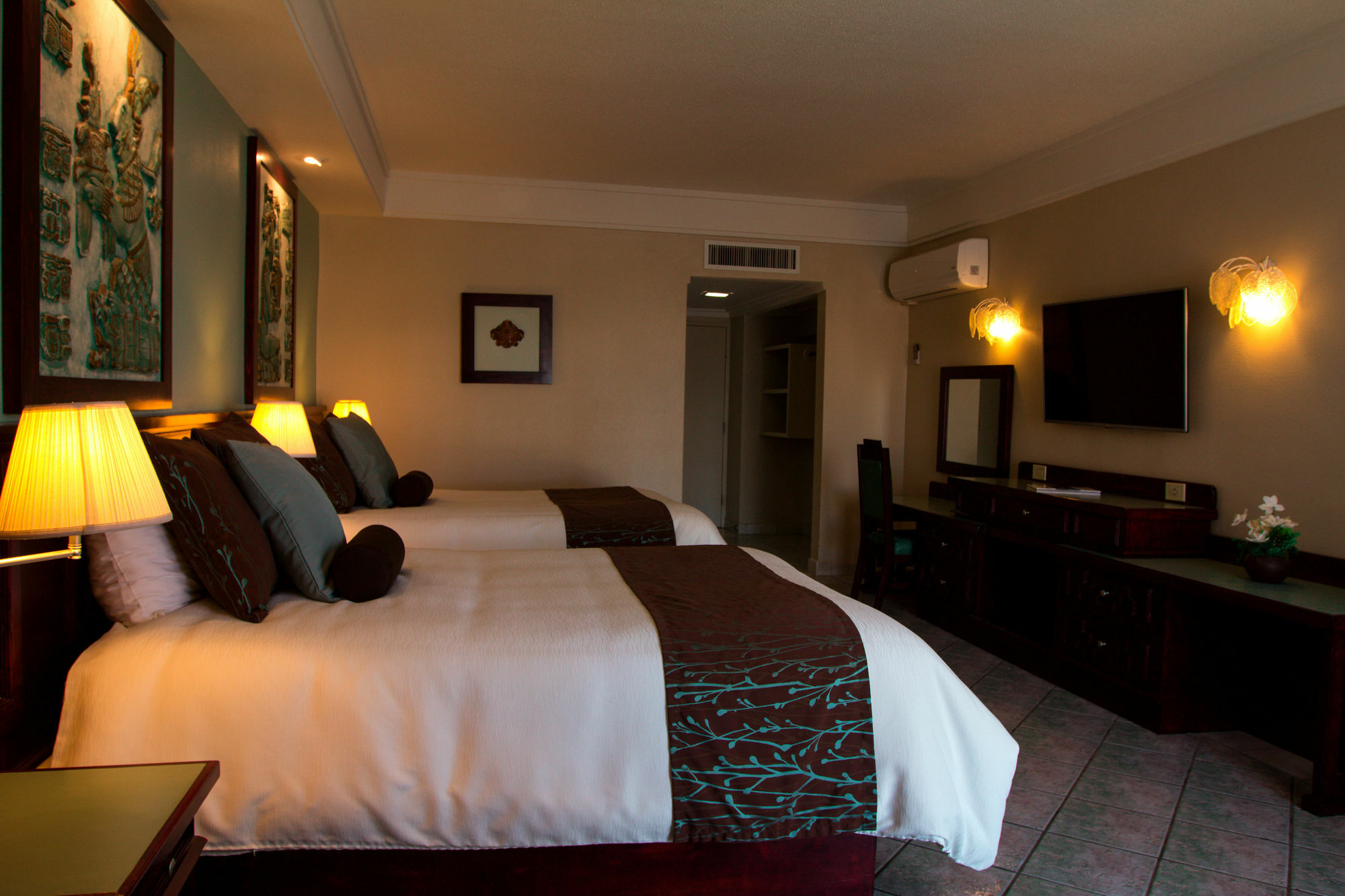 Hotel Estero
