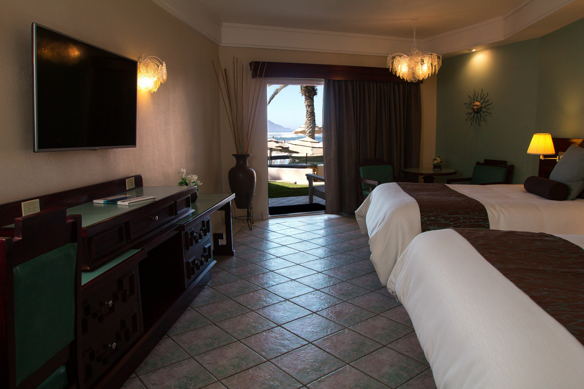 Estero Hotel