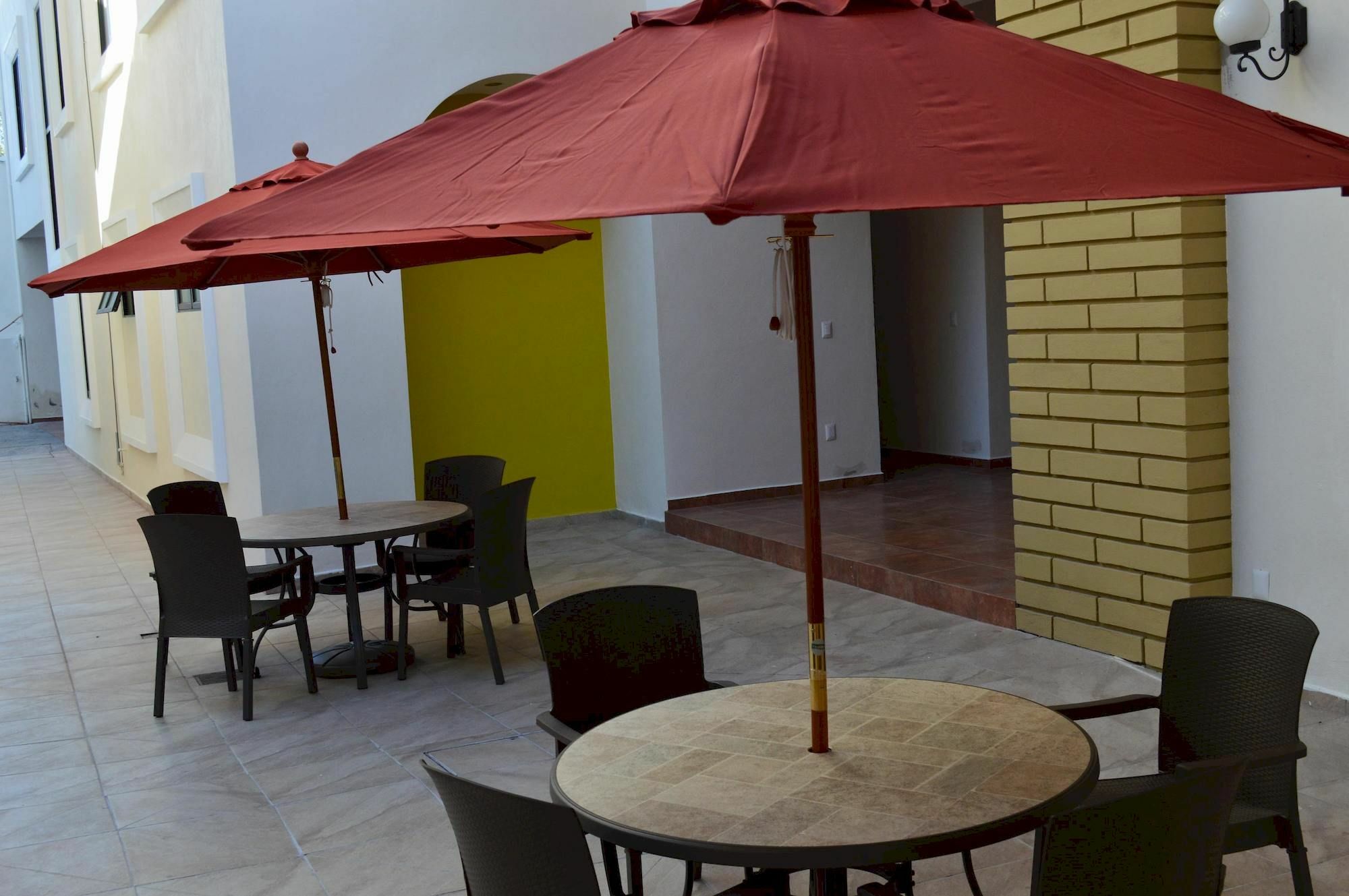Hotel Concierge Plaza La