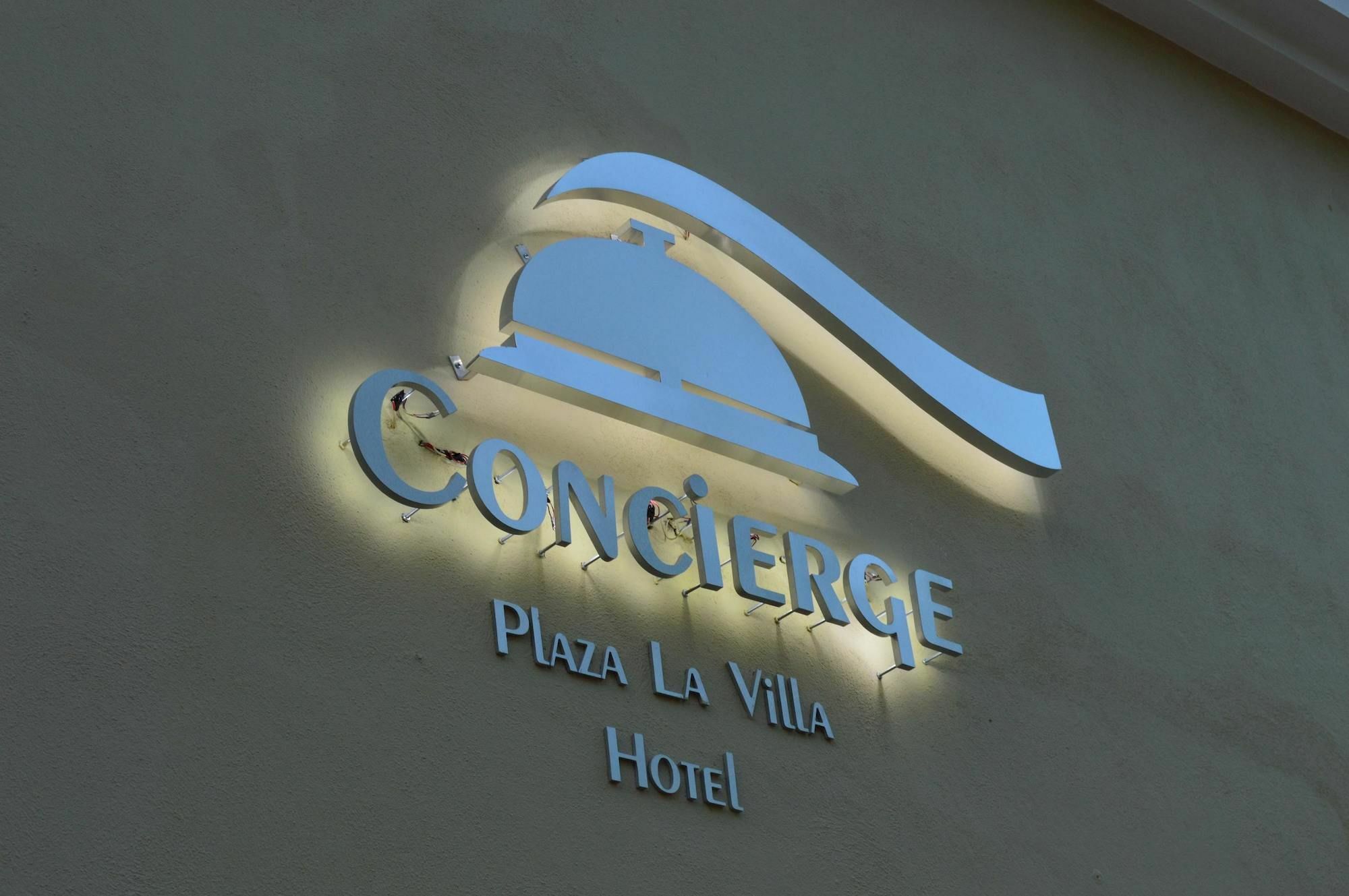 Hotel Concierge Plaza La 3*