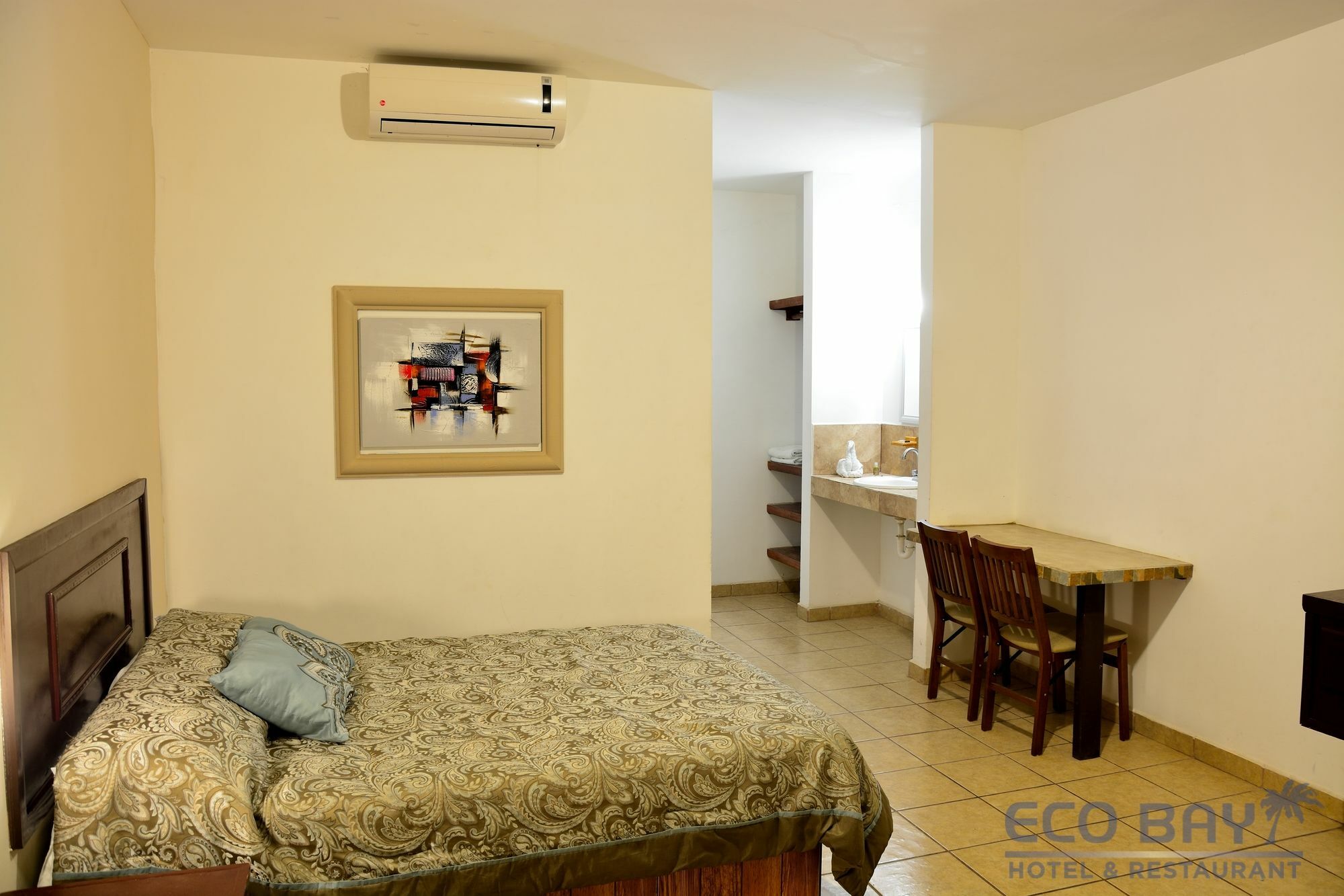 Eco Bay Hotel 3*