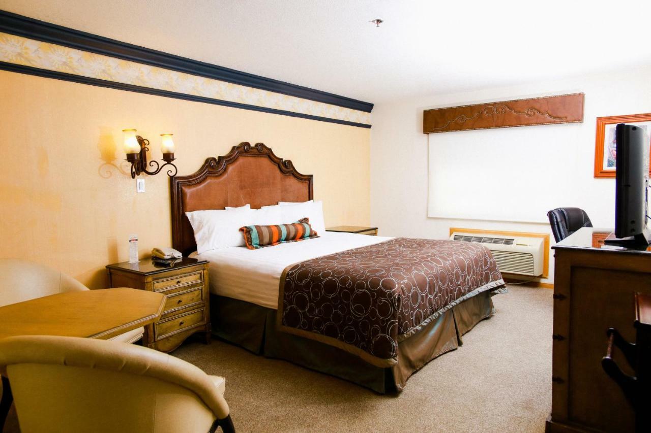 Business & Maria Bonita Hotel