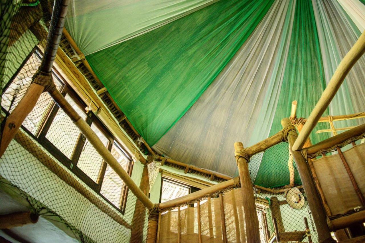 Ida Y Vuelta Hostel *