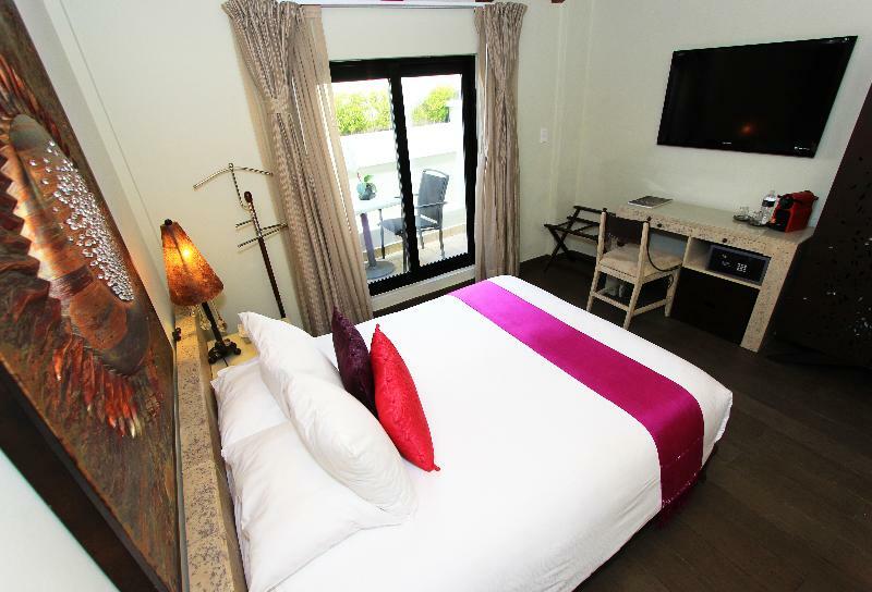 Plaza Gallery Boutique 5*