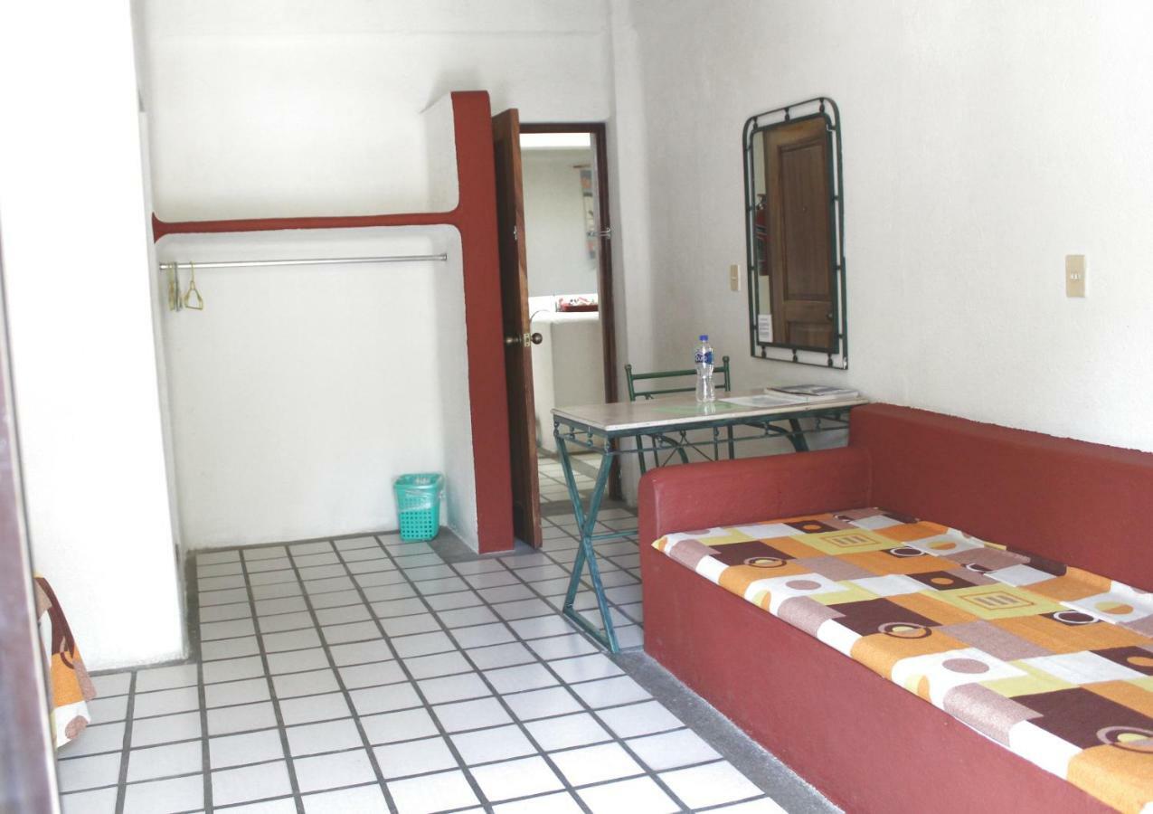 Hotel Arrecife Huatulco 3*