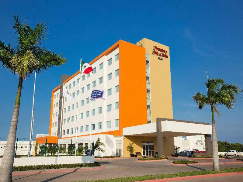 Hotel Hampton & By Hilton Paraiso