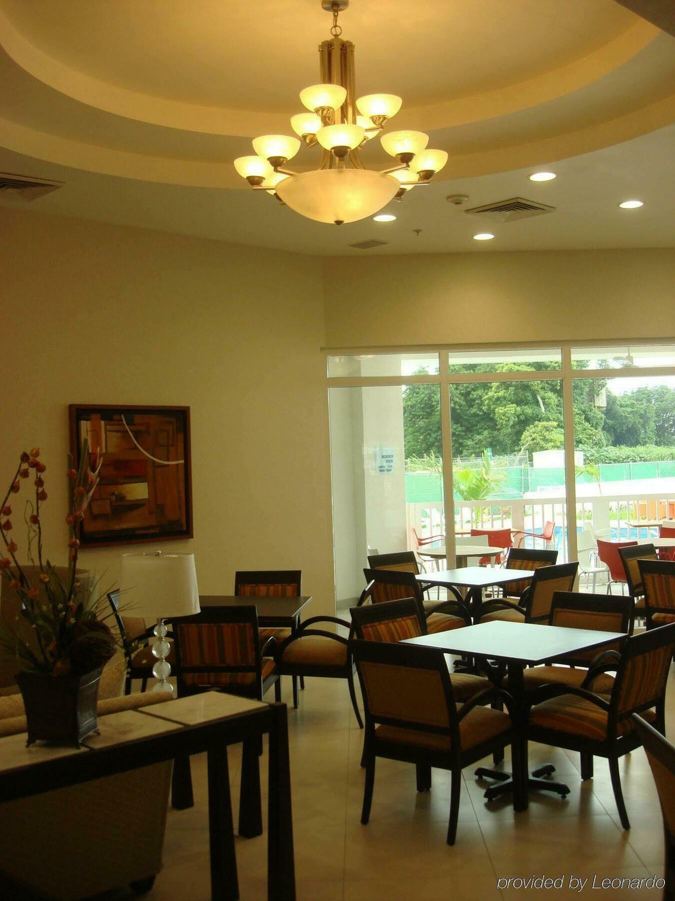 Express By Ihg 4*