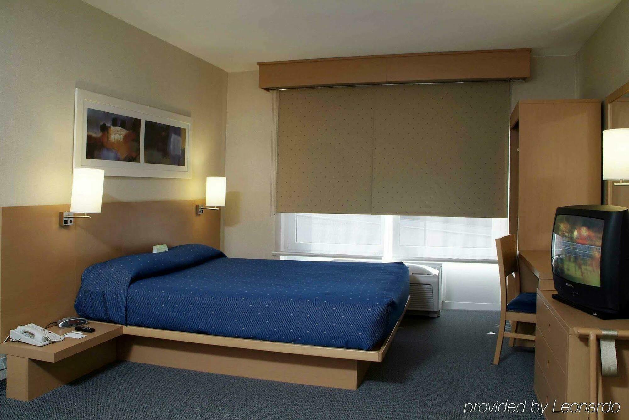Hotel City Express By Marriott Chihuahua Chihuahua