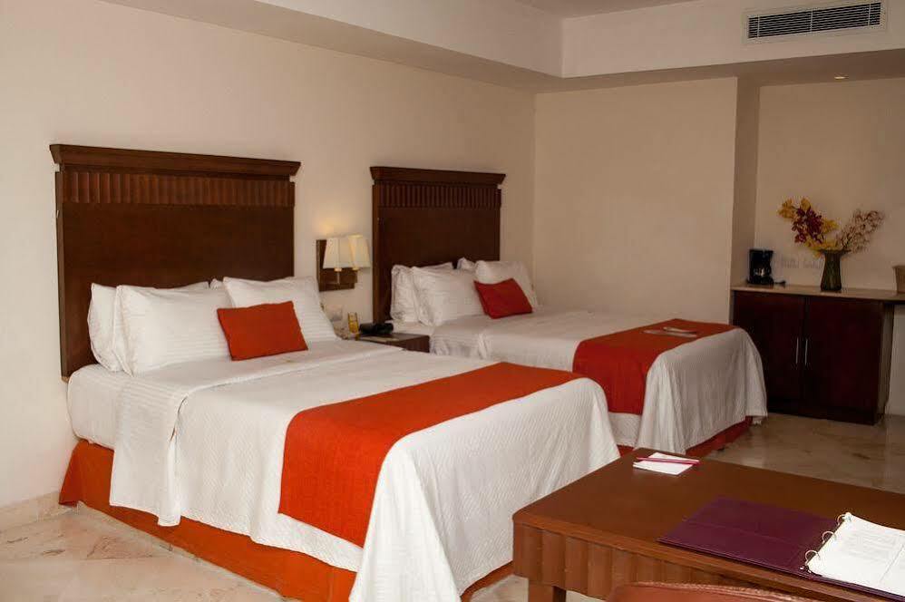 Ramada Plaza By Wyndham Veracruz Hotel
