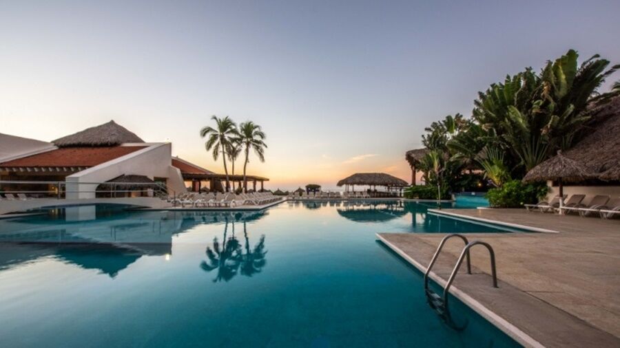 Resort Park Royal Ixtapa