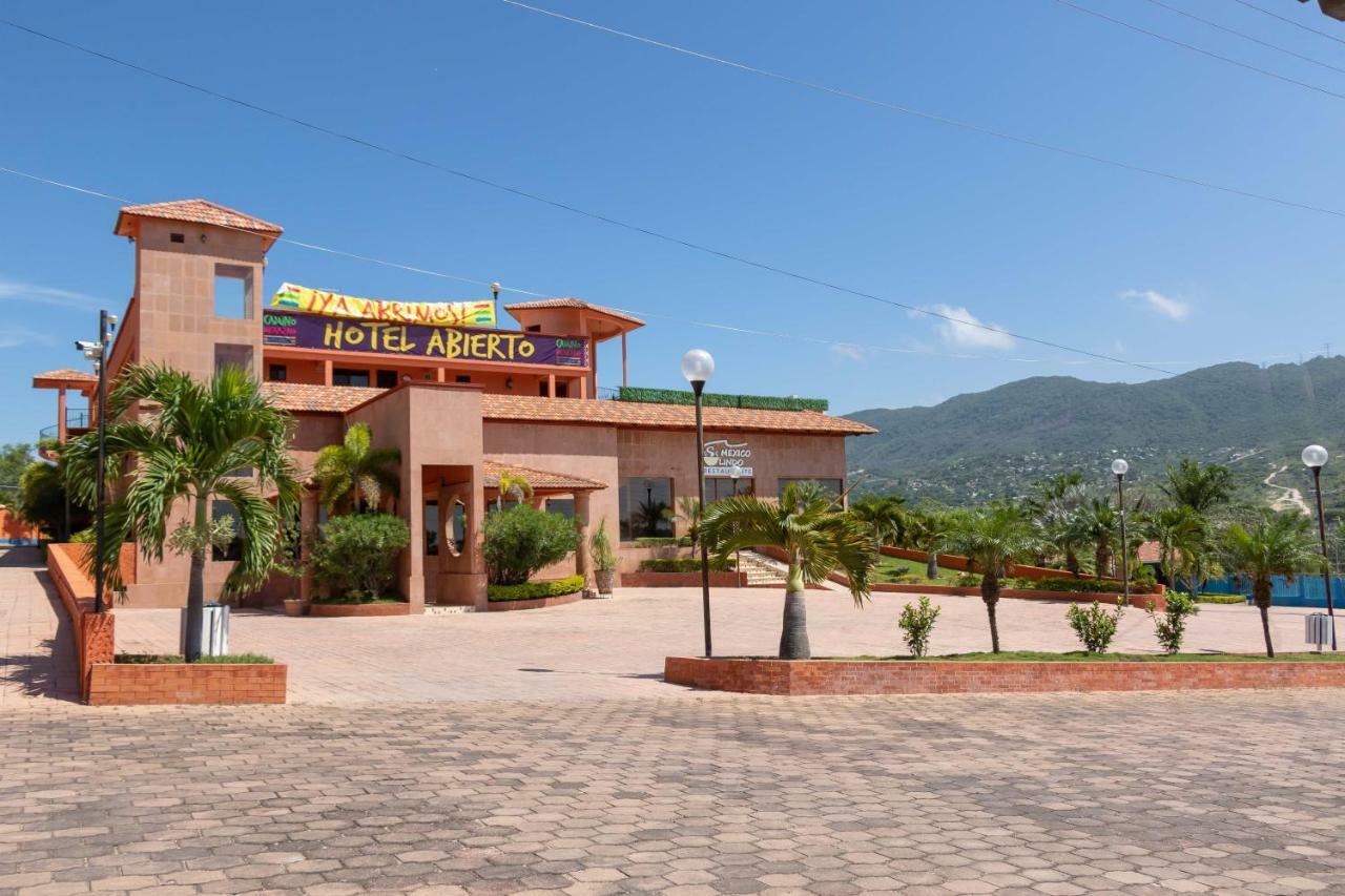 Camino Mexicano & Hotel 5*