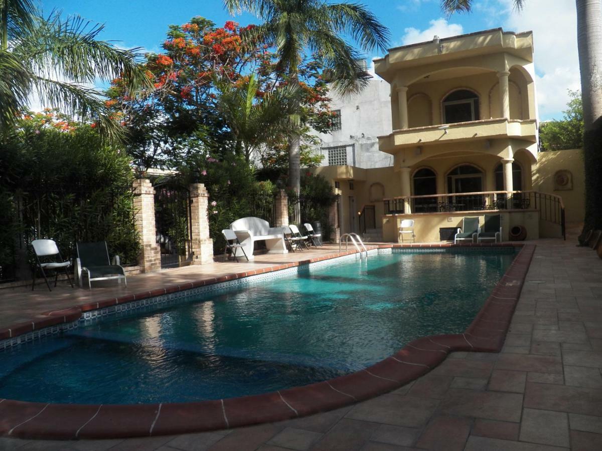 Western Plaza 4*