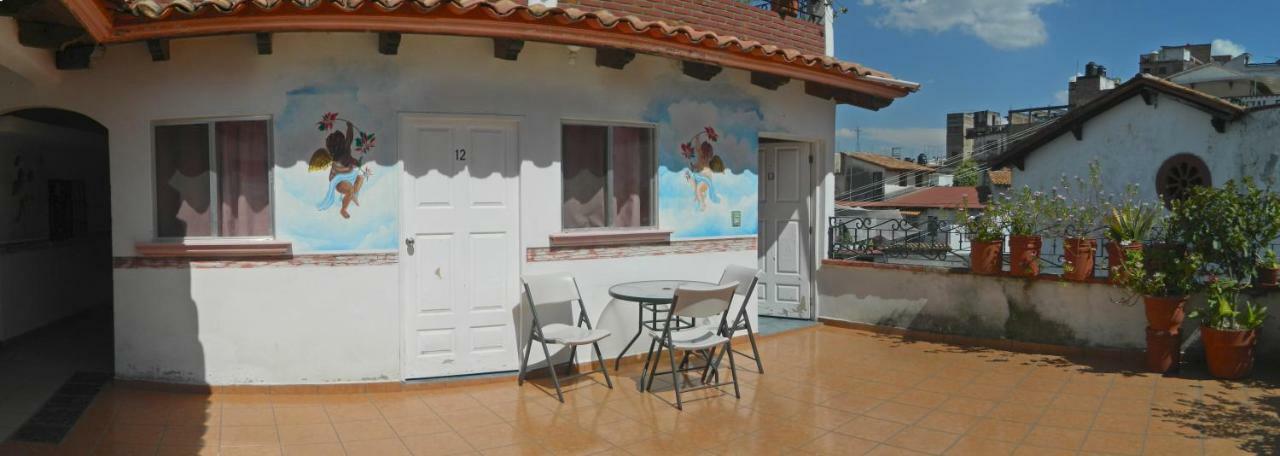 Guest house Joan Sebastian Taxco de Alarcon