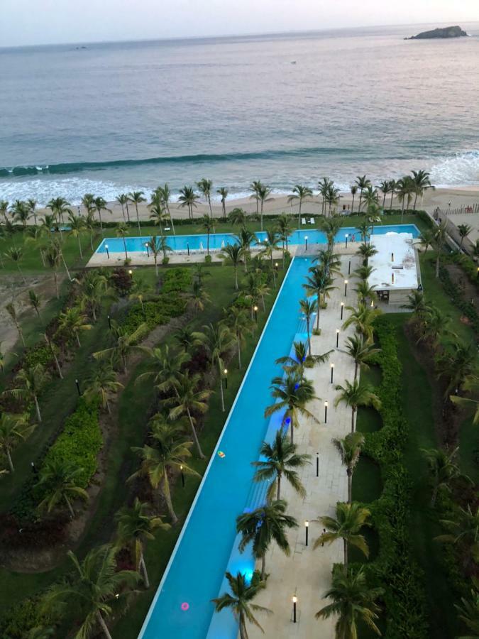 Peninsula 12 D * Ixtapa (Guerrero)