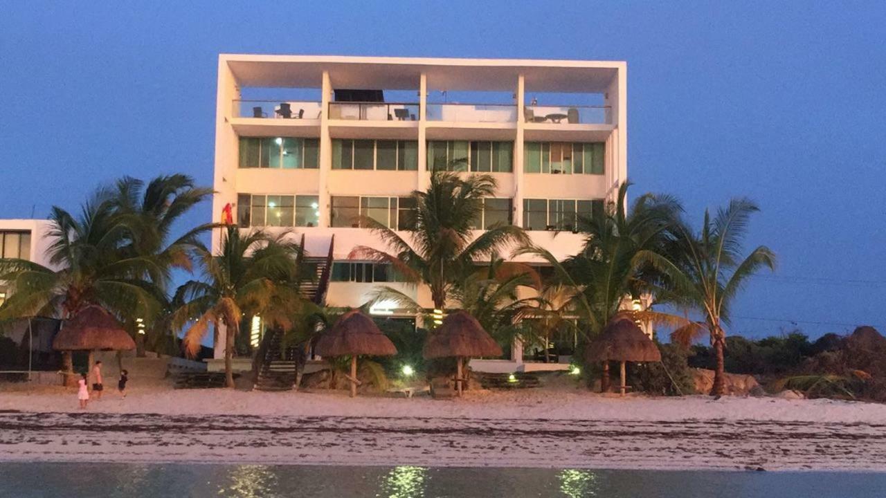 Villa Beachfront Solarium Garden House 1