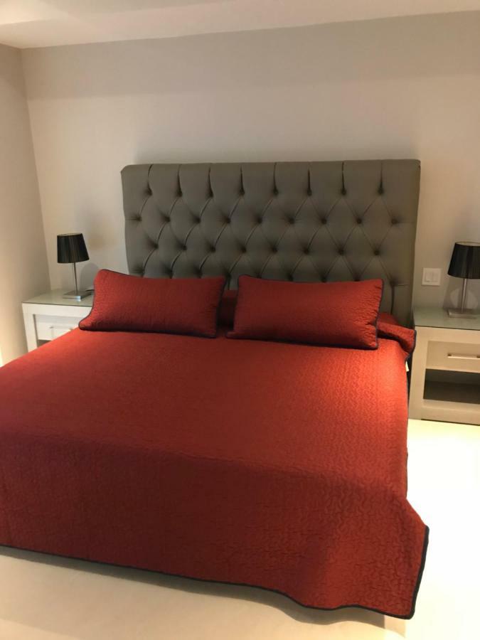 Peninsula 12 D * Ixtapa (Guerrero)