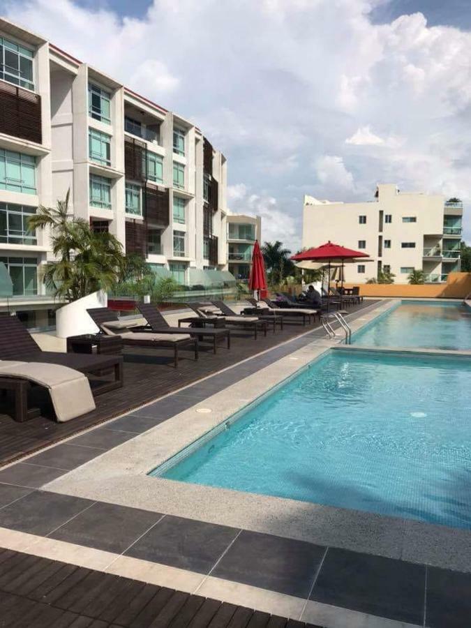 3.14 Living Y Plaza, Dep. 202 Apartment