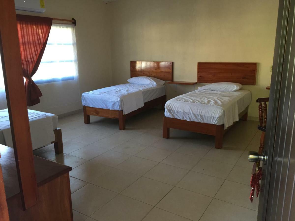 Guest house Hostal Aquismon *