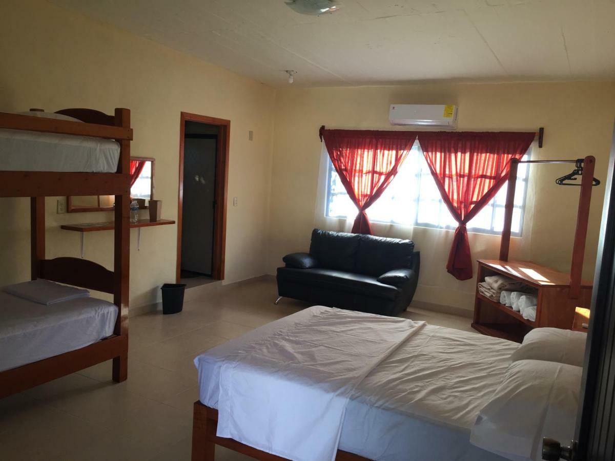 Hostal Aquismon Guest house Aquismon