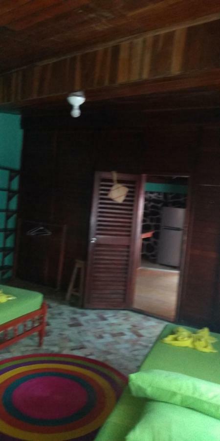 Casa Gundi Y Tomas *