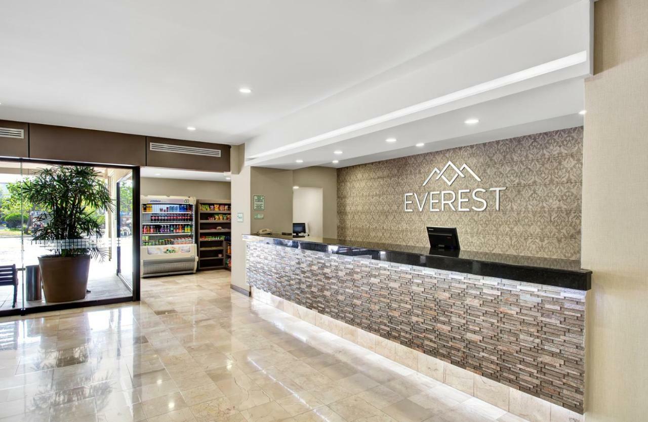 Everest Ciudad Victoria