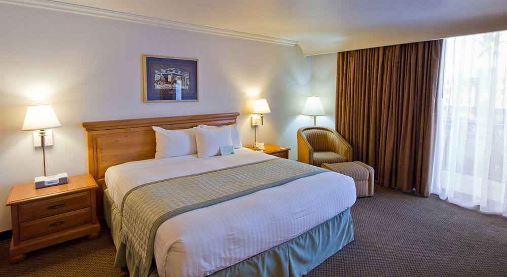Lucerna Hotel Tijuana