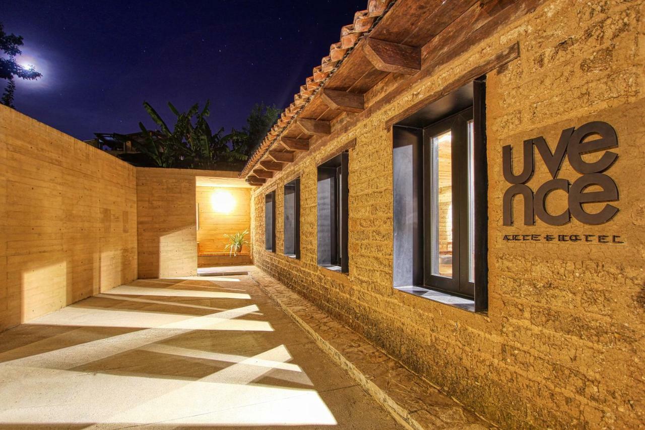 Uvence Arte + Hotel 5*