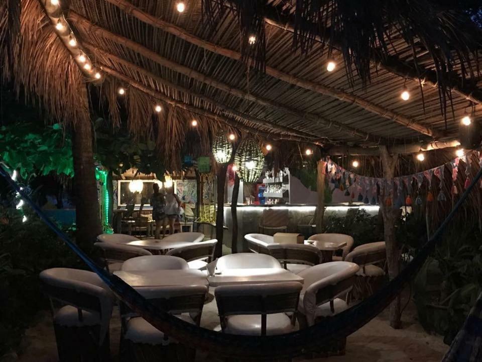 Junto Al Rio & Sayulita