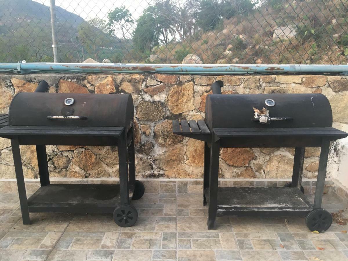 En Cabo Marques Diamante, Departamento Con Vistas Al Mar Y Atardeceres Espectaculares, Cerca Esta La Playa Al Nivel De La Caseta Del Condominio De Pto Marquez, Enfrente, Wifi, Restaurante, Albercas, 6 Personas Apartment Acapulco