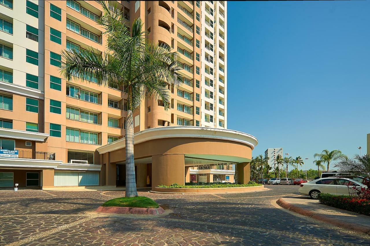 Luxury Ocean View One Bedroom Two Bathrooms Apartment Puerto Vallarta