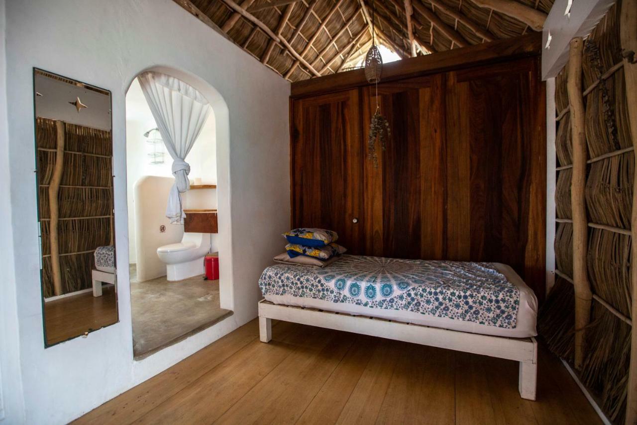 Casa Inn *