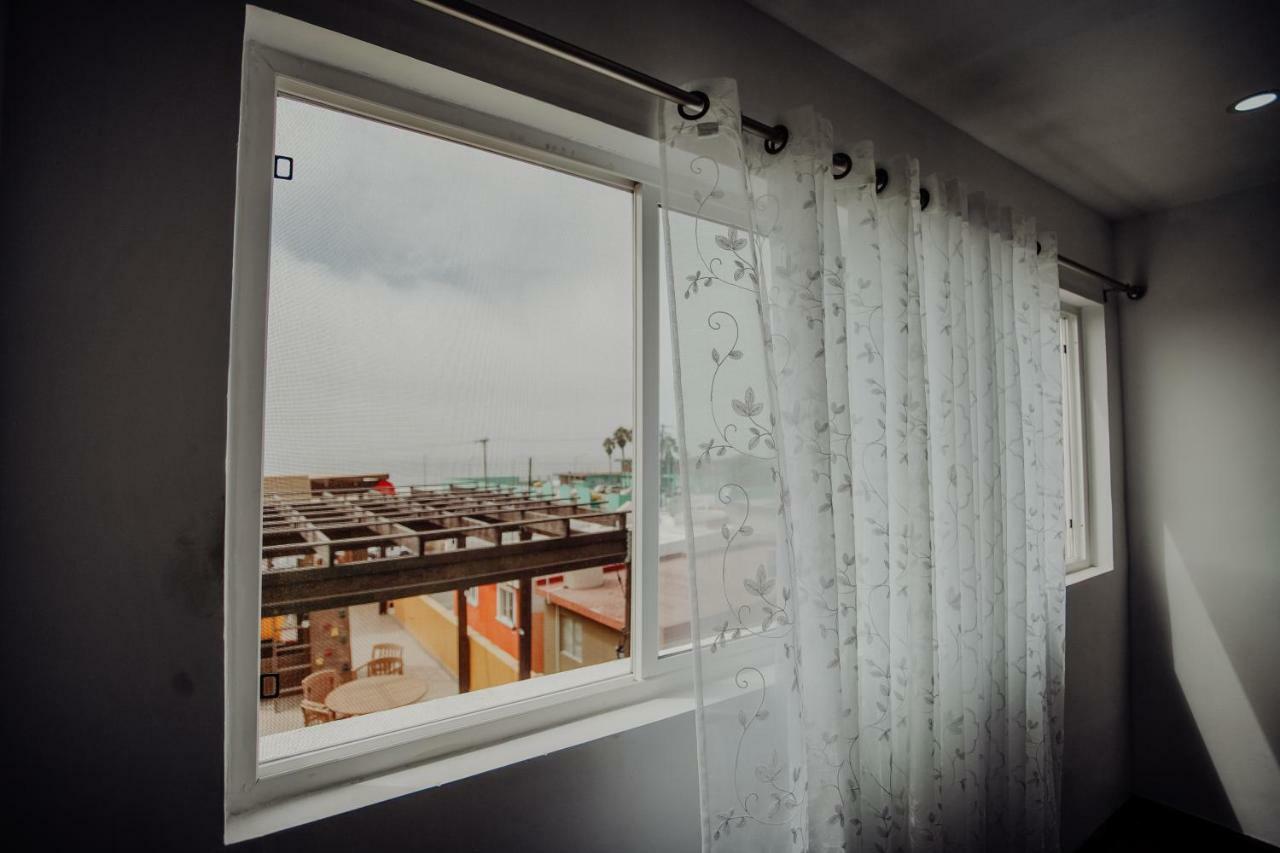 Trojan House * Ensenada