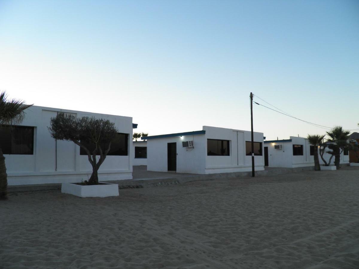 Hotel #38 Seaside & Victors Rv Park *
