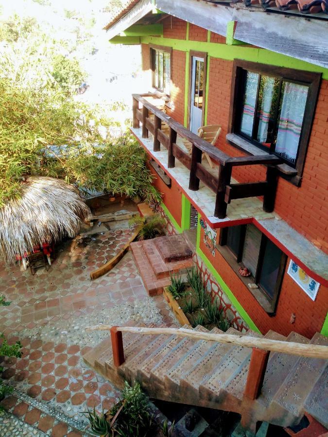 Casa Gundi Y Tomas Guest house Puerto Angel