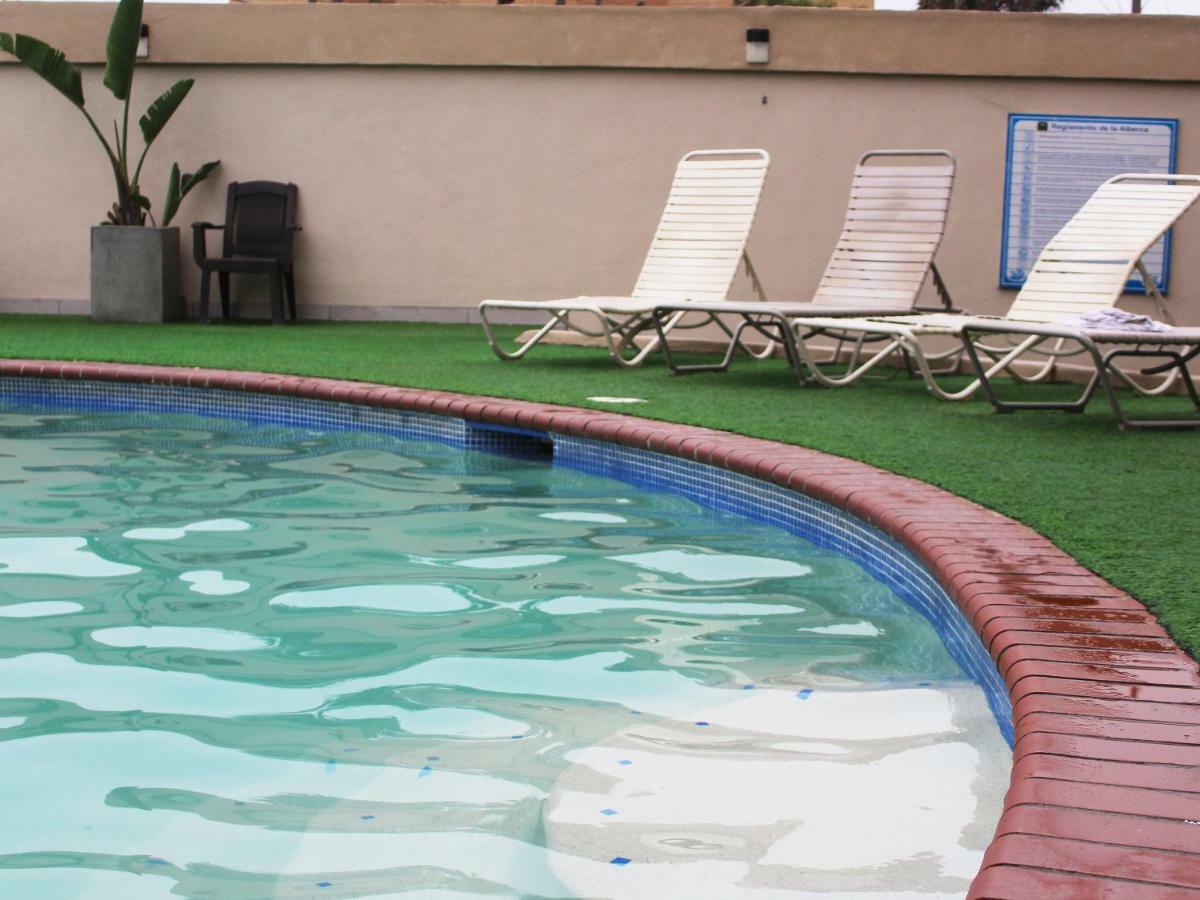 Corona Plaza 3*